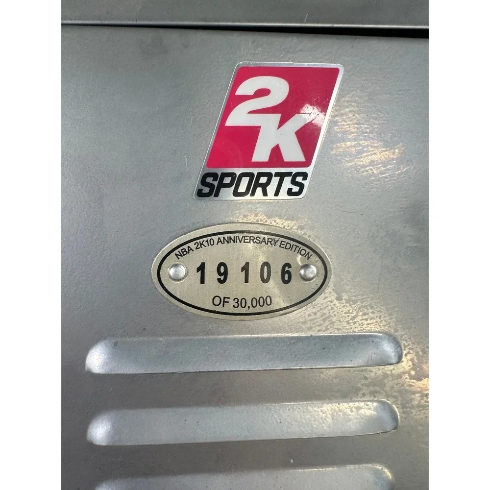 NBA 2K10 Anniversary Edition Metal Locker Video Game Storage Case Limited 19106